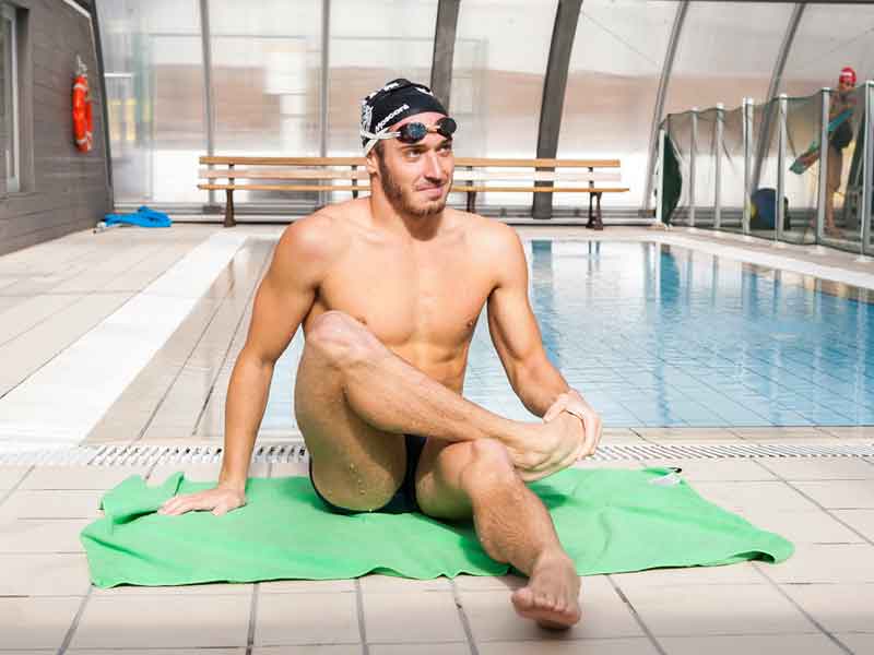 Piernas, ¿por qué no avanzo? Aprende a propulsarte en la piscina