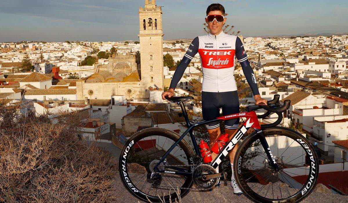 Juanpe López vestirá los colores del Trek Segafredo hasta finales de 2023 (Photo Gomez Sport)