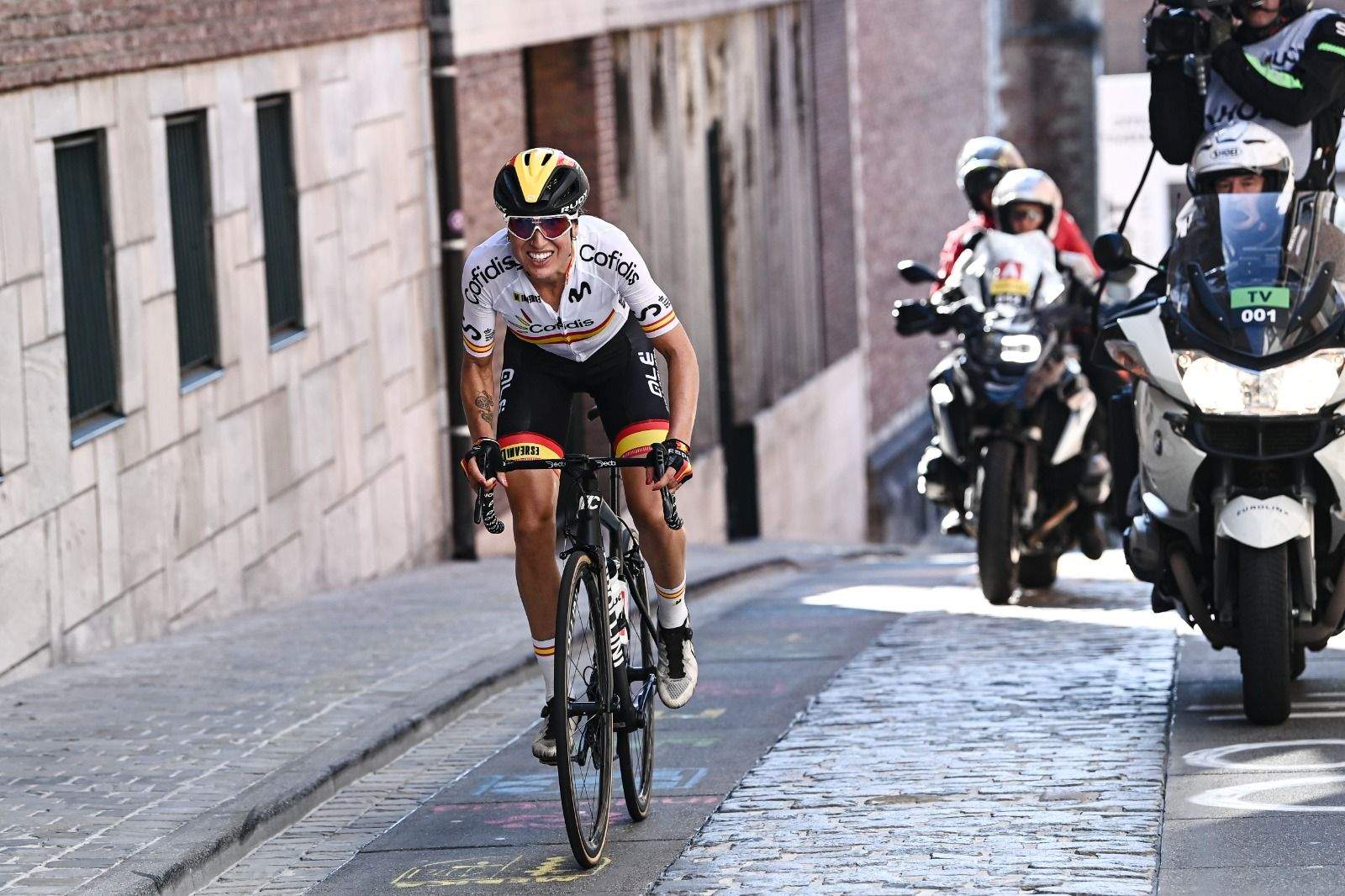 Mavi García, con su maillot de campeona de España
