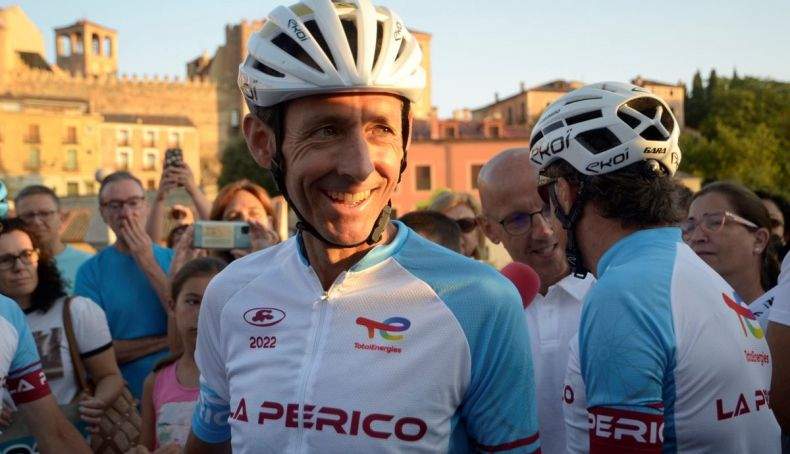 Roberto Heras antes de la salida de la prueba La Perico by TotalEnergies
