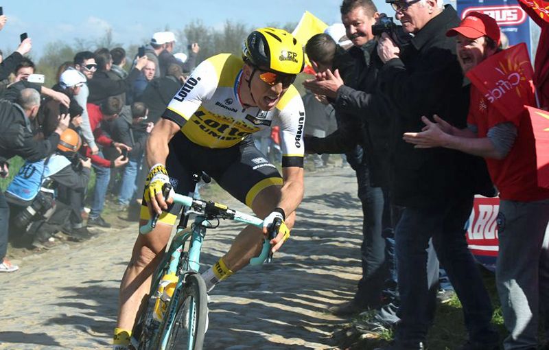 Sep Vanmacke en una imagen de la temporada 2016, corriendo para el Team LottoNL Jumbo