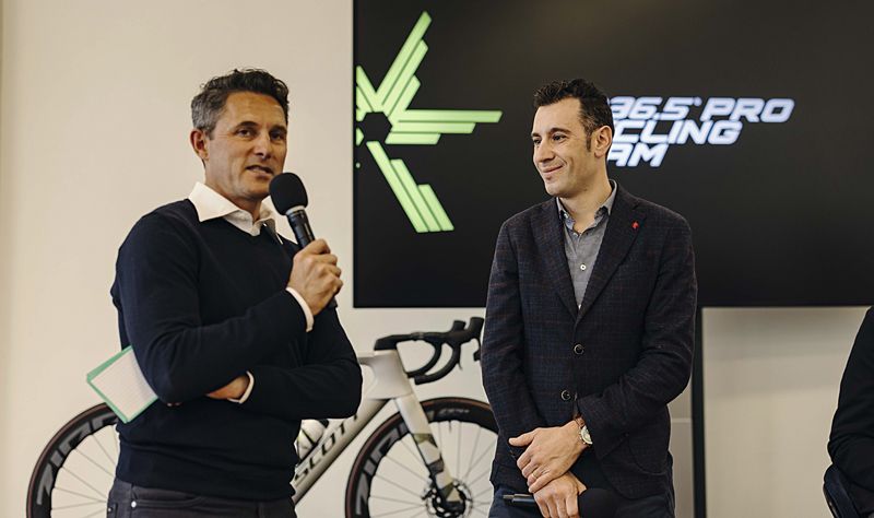 Doug Ryder and Vincenzo Nibali  H8A2842