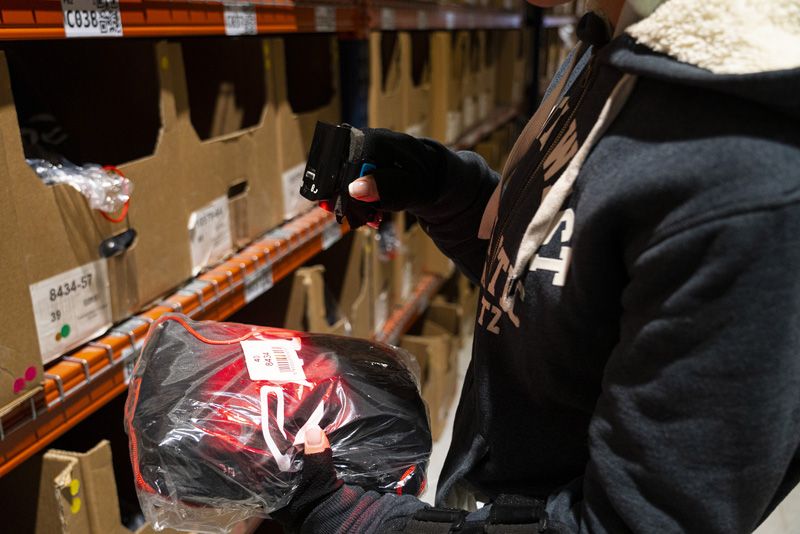 Visita a Ekoi (6) Visita a Ekoi (6)