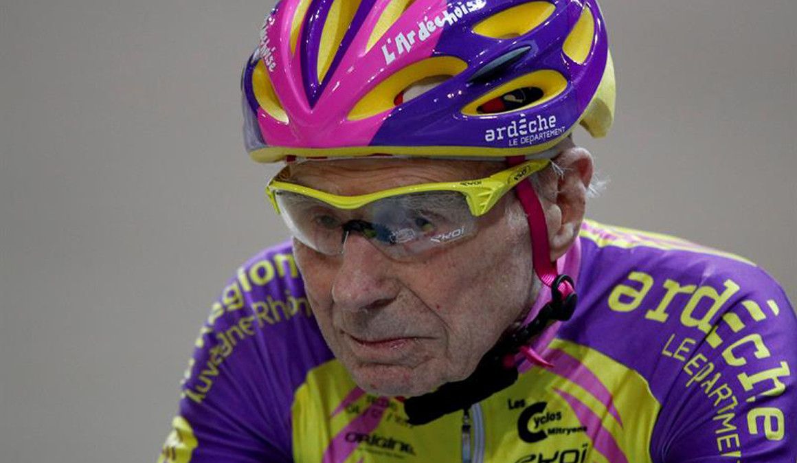 Marchand se sube de nuevo a la bici a punto de cumplir 107 años Marchand se sube de nuevo a la bici a punto de cumplir 107 años