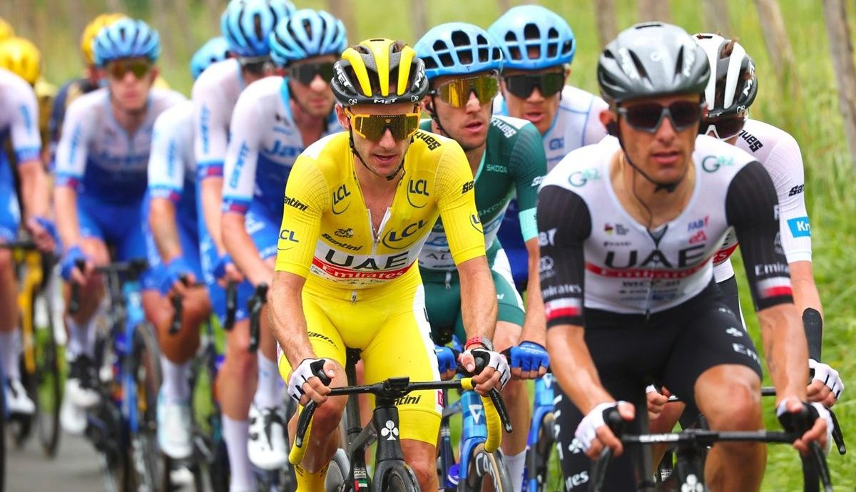 Adam Yates (UAE Team Emirates) aguantó el maillot amarillo