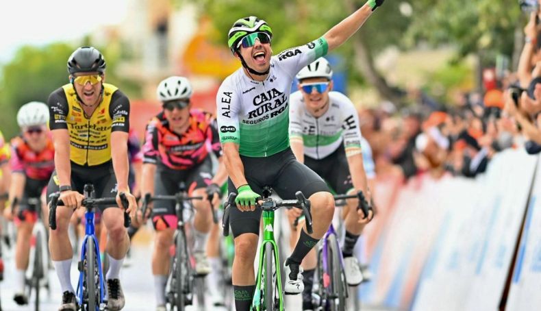 etapa y liderato para iuri leitao en el tour de grecia