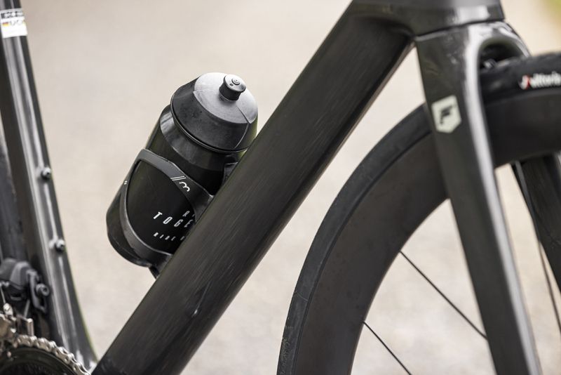 FOCUS MY24 bottlecage IZALCO MAX 9 9 H4A9741