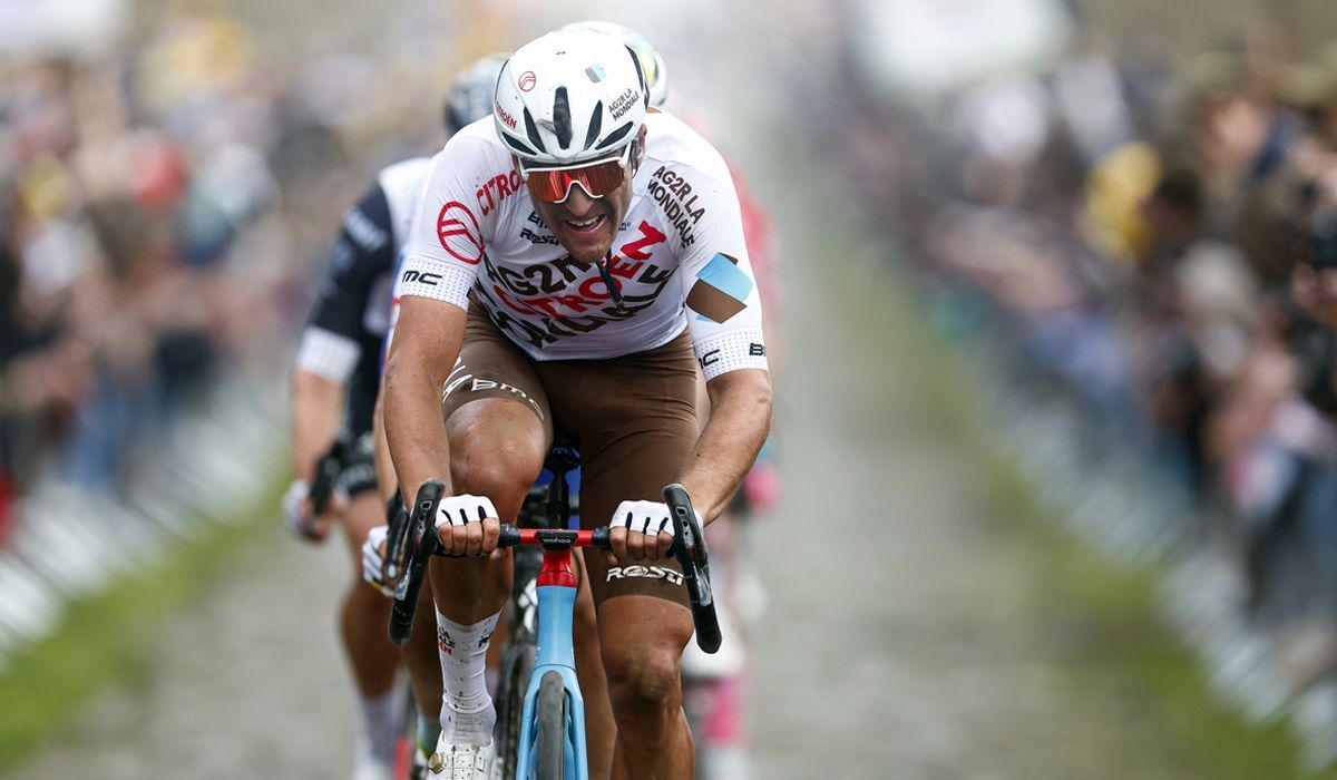 Van Avermaet en una imagen de la pasada París-Roubaix. Foto: Rafa Gómez (Sprint Cycling Agency)