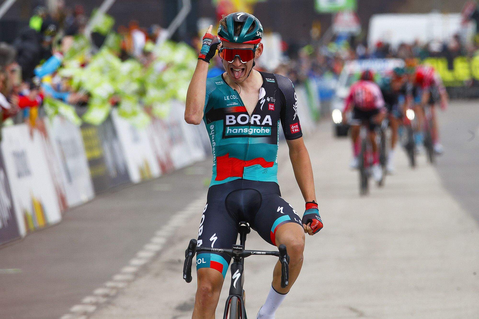 BORA   Hansgrohe competirá con SRAM las dos próximas campañas.