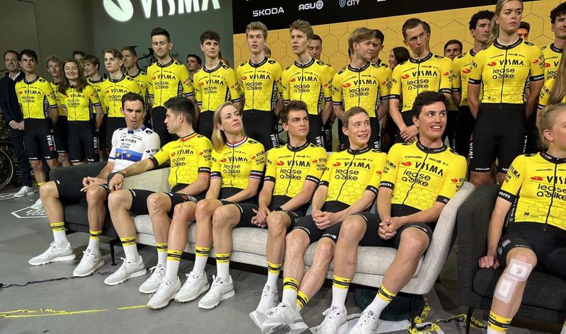 el visma lease a bike quiere continuar en 2024 su glorioso 2023