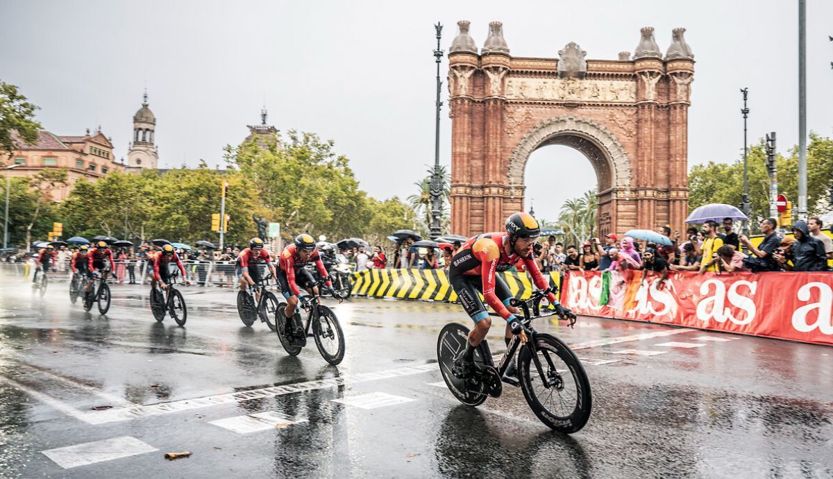 Barcelona acogió la salida de La Vuelta 2023 y hará lo mismo en el Tour 2026 Barcelona acogió la salida de La Vuelta 2023 y hará lo mismo en el Tour 2026