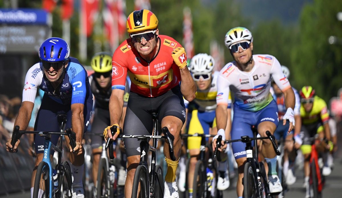 Alexander Kristoff (Uno X) levantó los brazos en Noruega