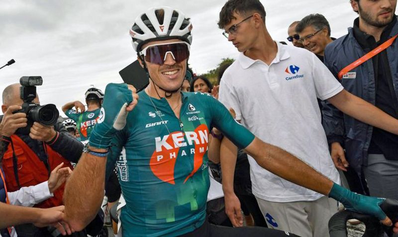 urko berrade ganador de la 18a etapa de la vuelta 2 790x454