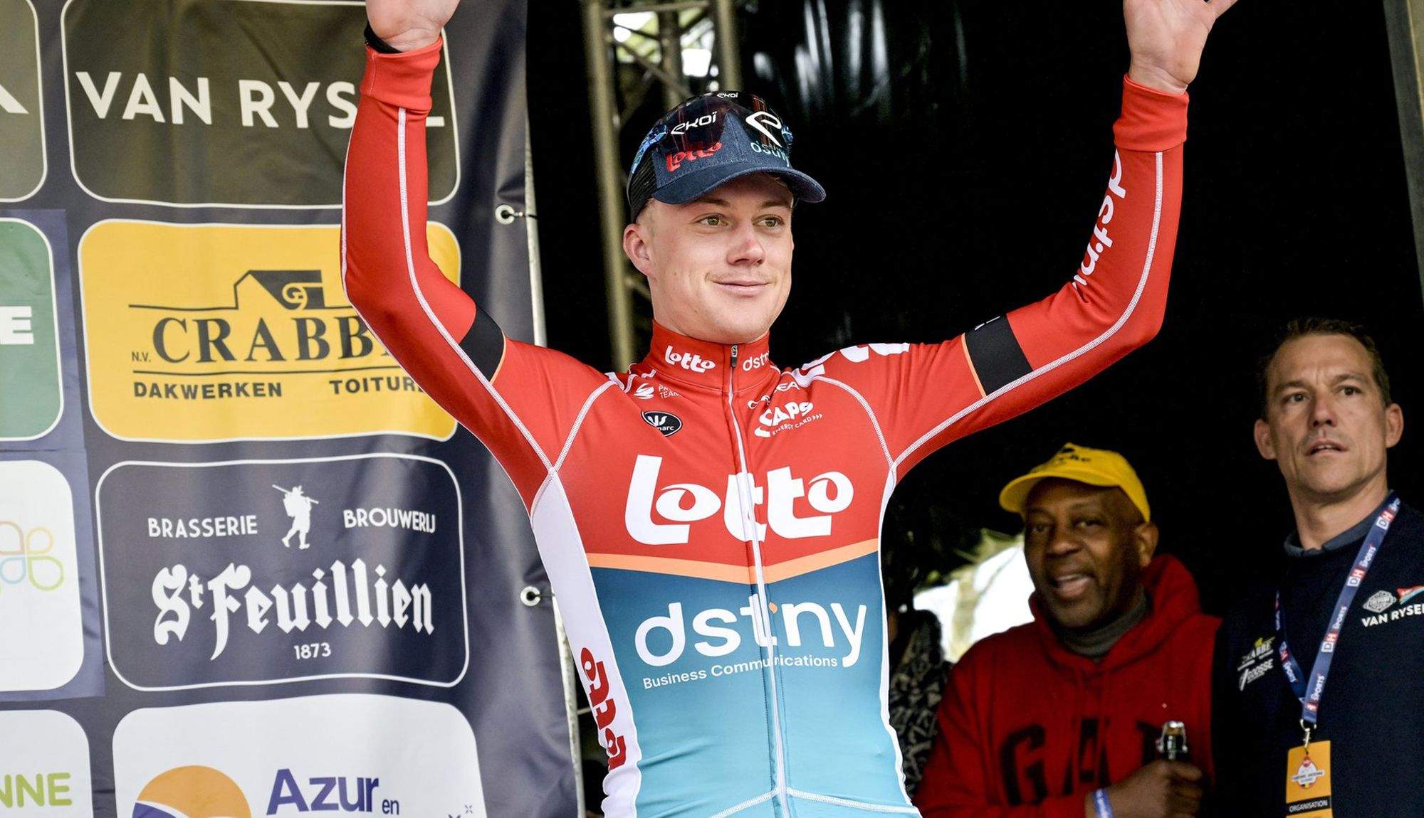 Maxim Van Gils rescinde su contrato con Lotto Dstny