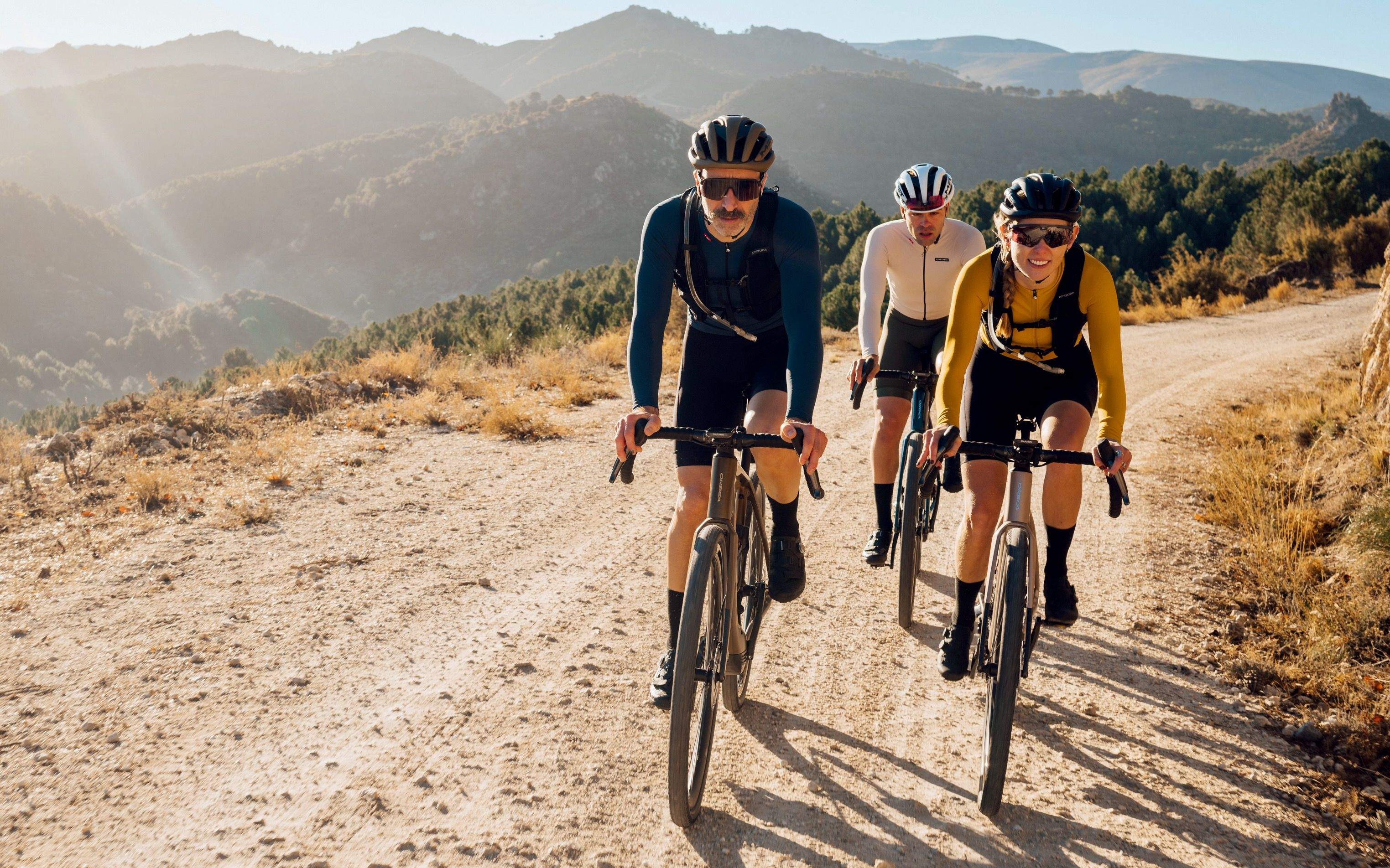 Orbea Denna es la opción para rodar tranquilamente por carretera o alejarse de ésta