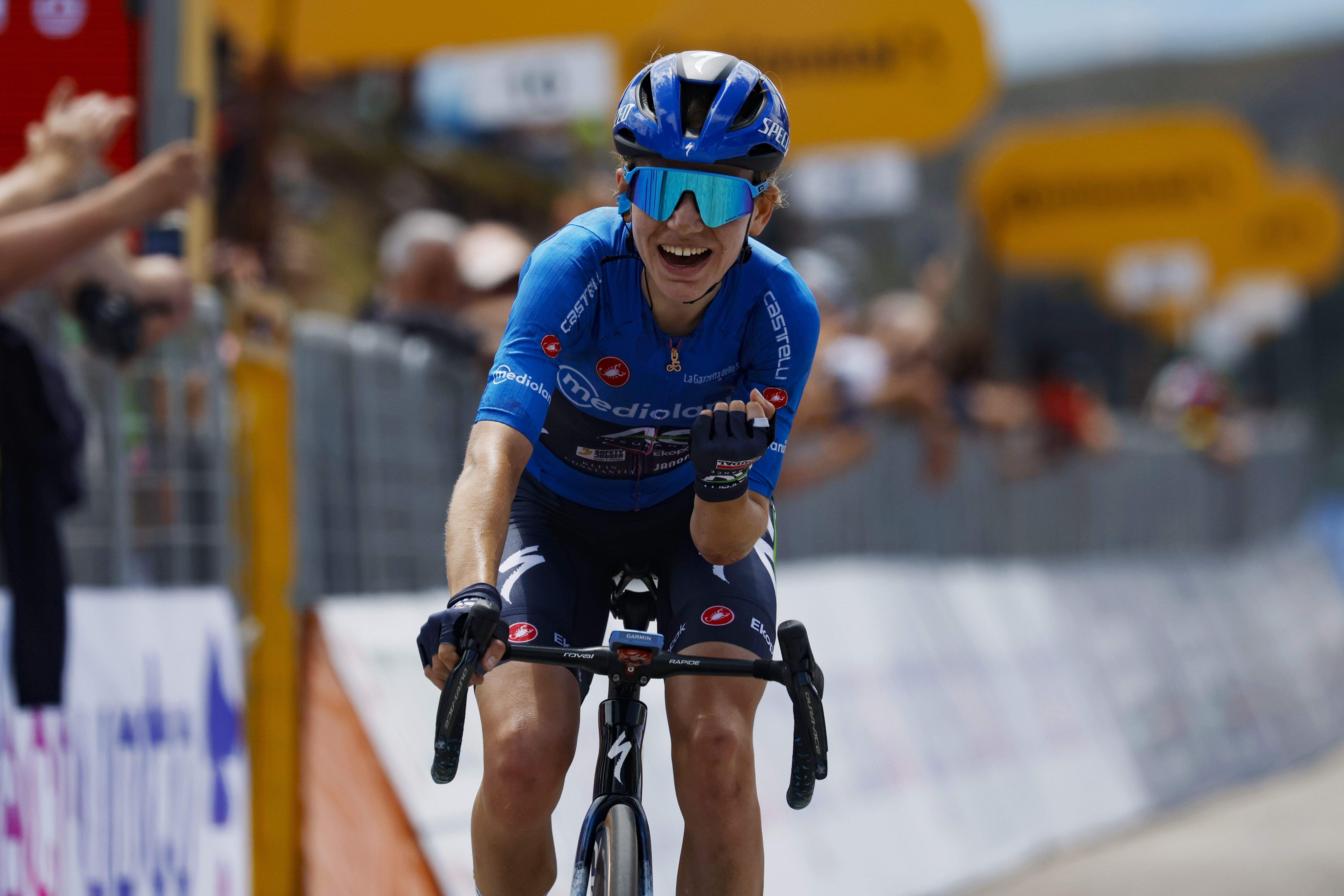 Sarah Gigante corona el Monte Nerone y se alza con la victoria de etapa en el Giro de Italia Sarah Gigante corona el Monte Nerone y se alza con la victoria de etapa en el Giro de Italia