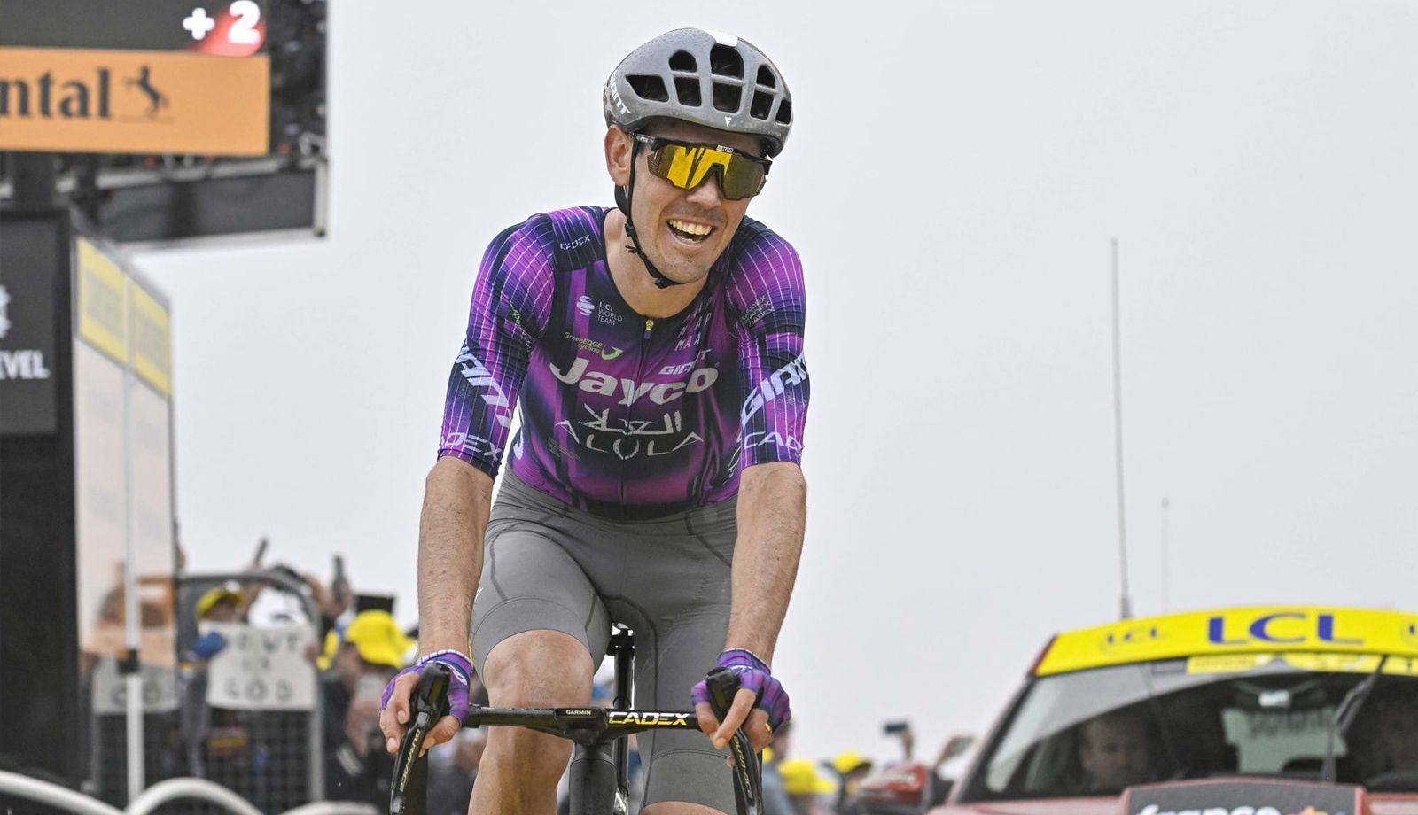 O´Connor brilla en el Col de la Loze, donde Pogacar asest...