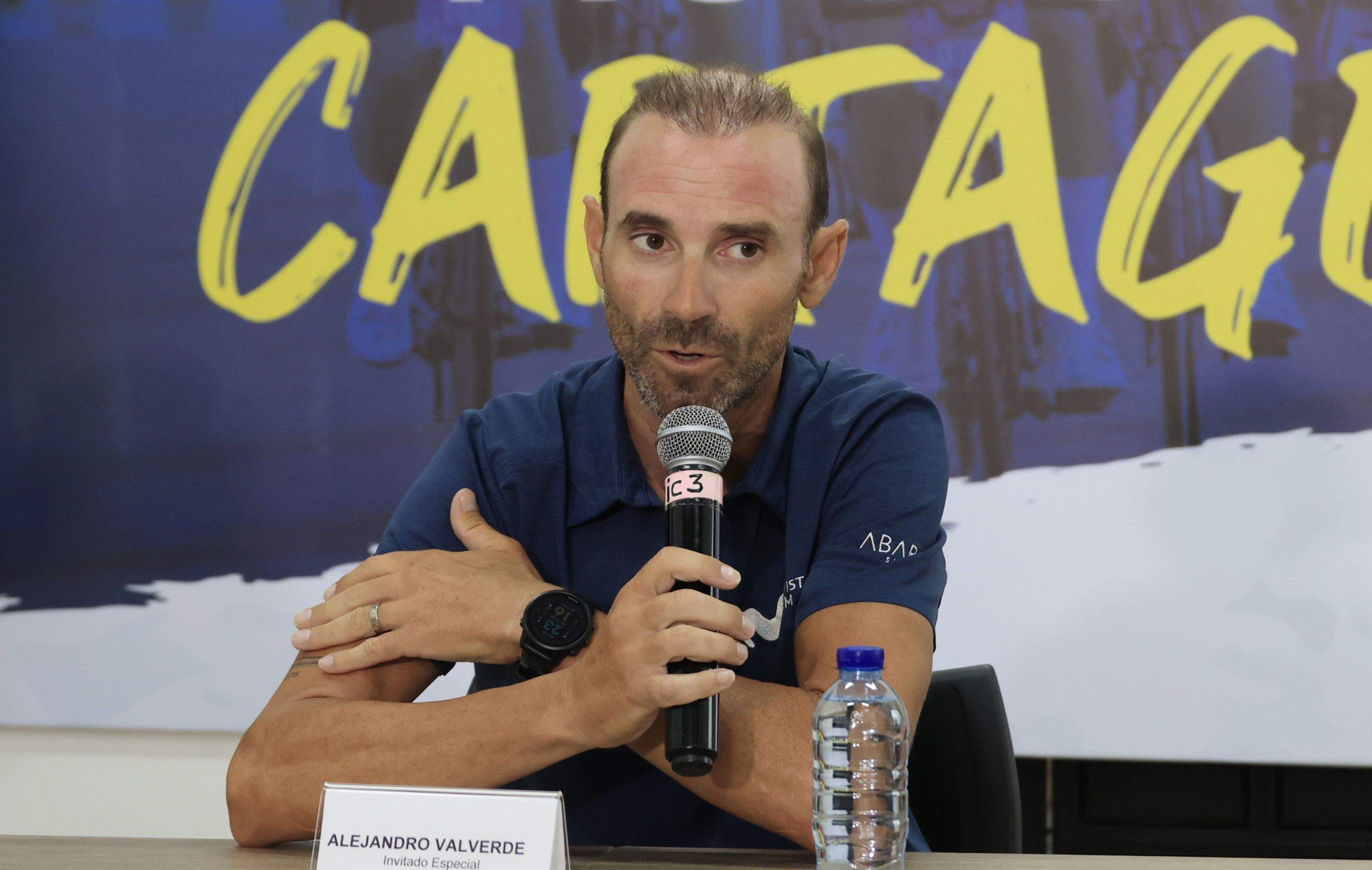 Alejandro Valverde durante la conferencia de prensa en Cartagena de Indias (Colombia)