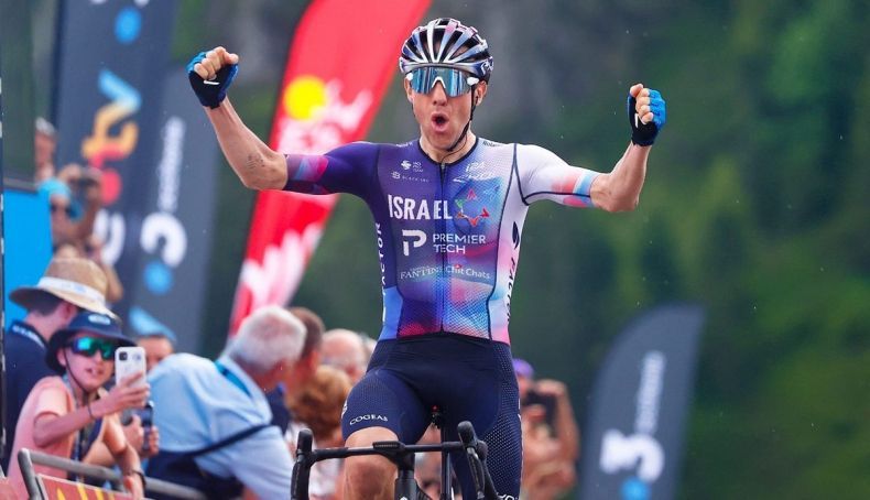 michael woods celebrando su victoria de etapa en la pasada ruta de occitania 2 790x454