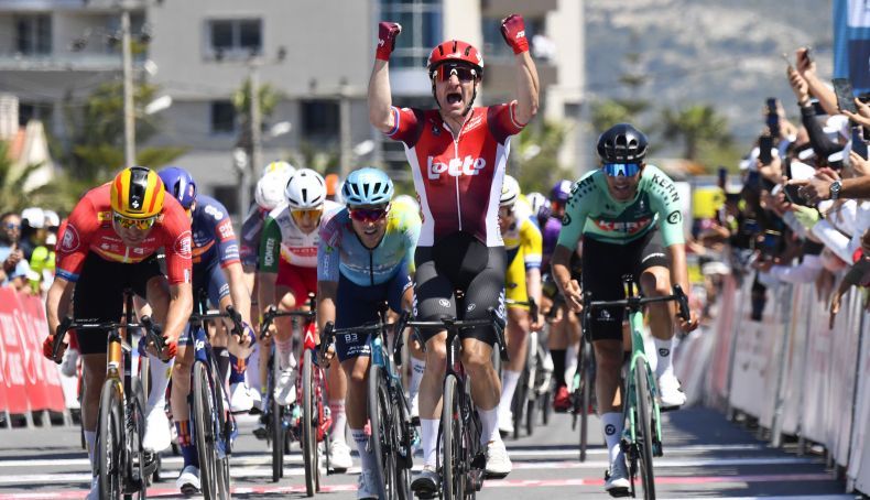 sprintcyclingagency 9027593 1 originali 2 790x454