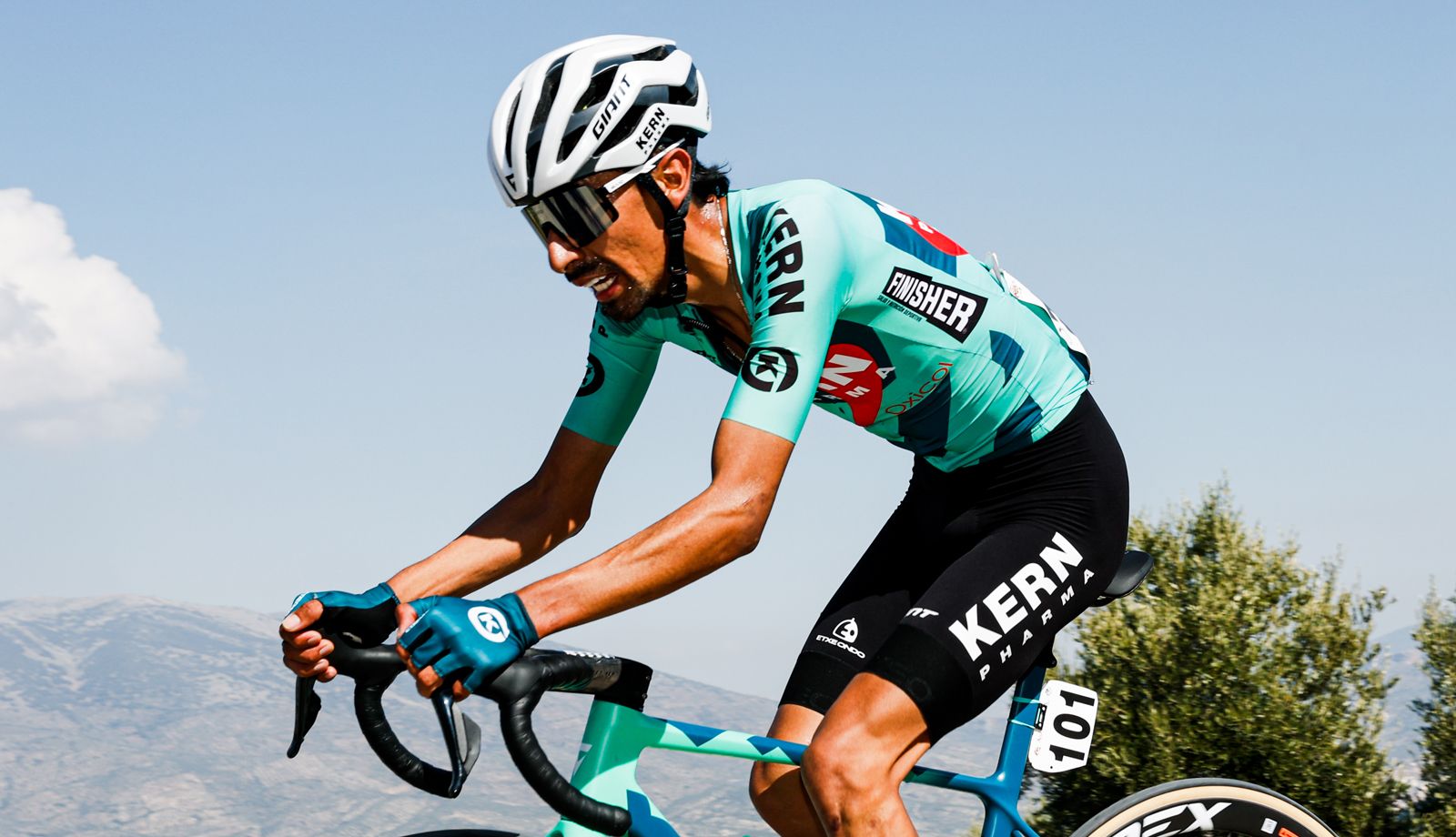 Iván Sosa seguirá corriendo esta temporada en el Equipo Kern Pharma