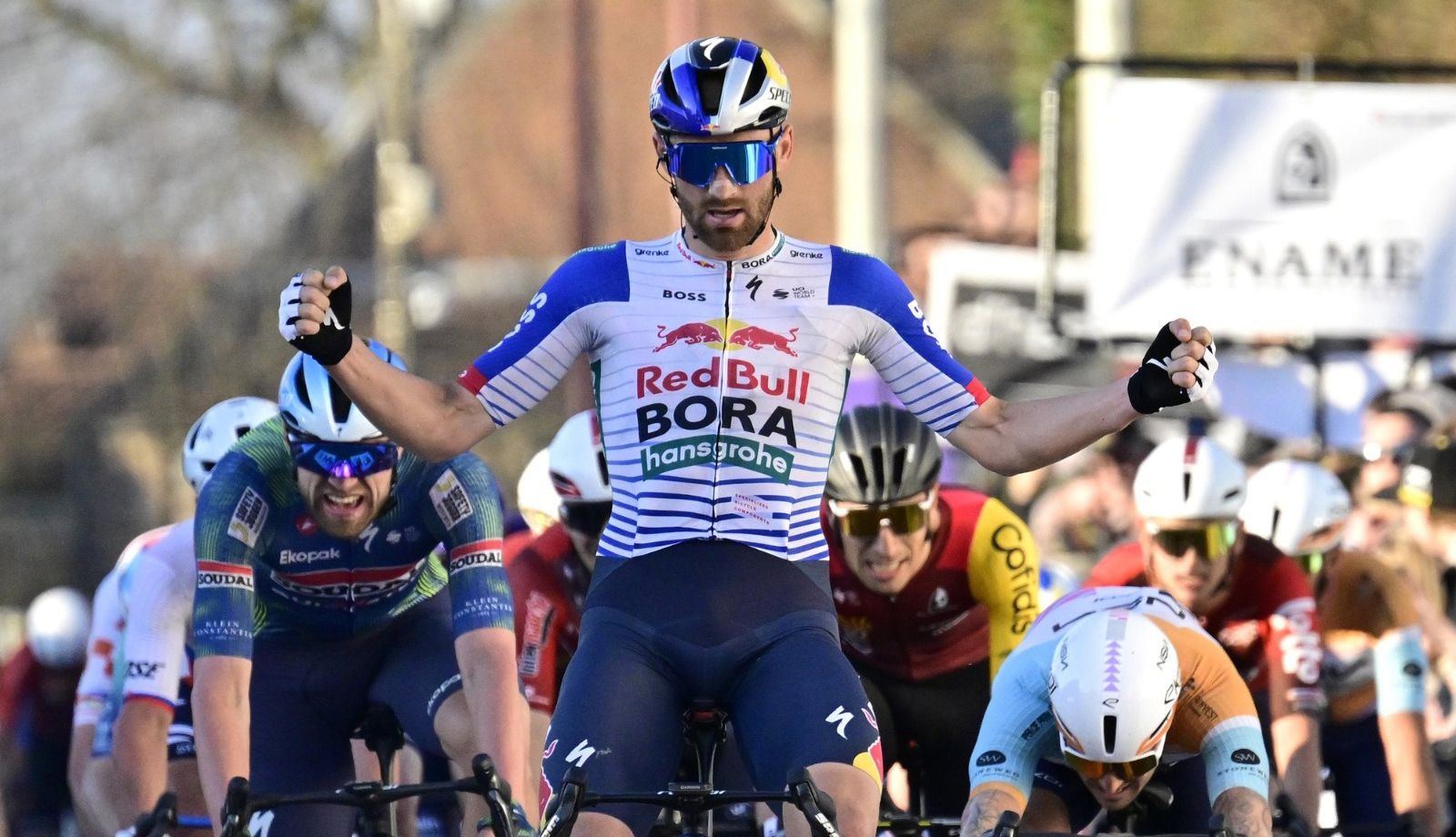 Jordi Meeus reina en la Samyn Classic Jordi Meeus reina en la Samyn Classic