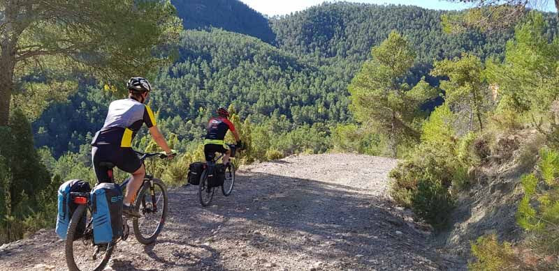 Pedaleando por el corazón del Alto Mijares