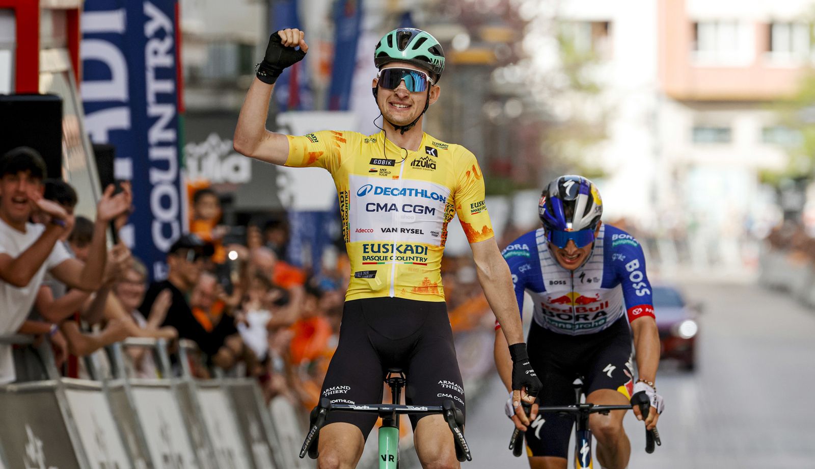 Tercera victoria de Paul Seixas en la Itzulia Tercera victoria de Paul Seixas en la Itzulia