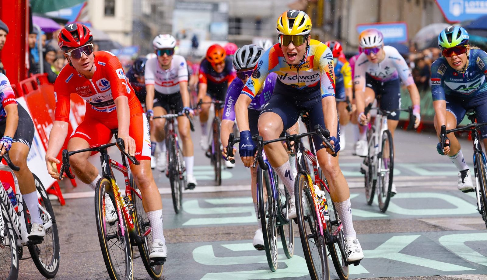 Bredewold remata en Astorga la superioridad al sprint del SD Worx
