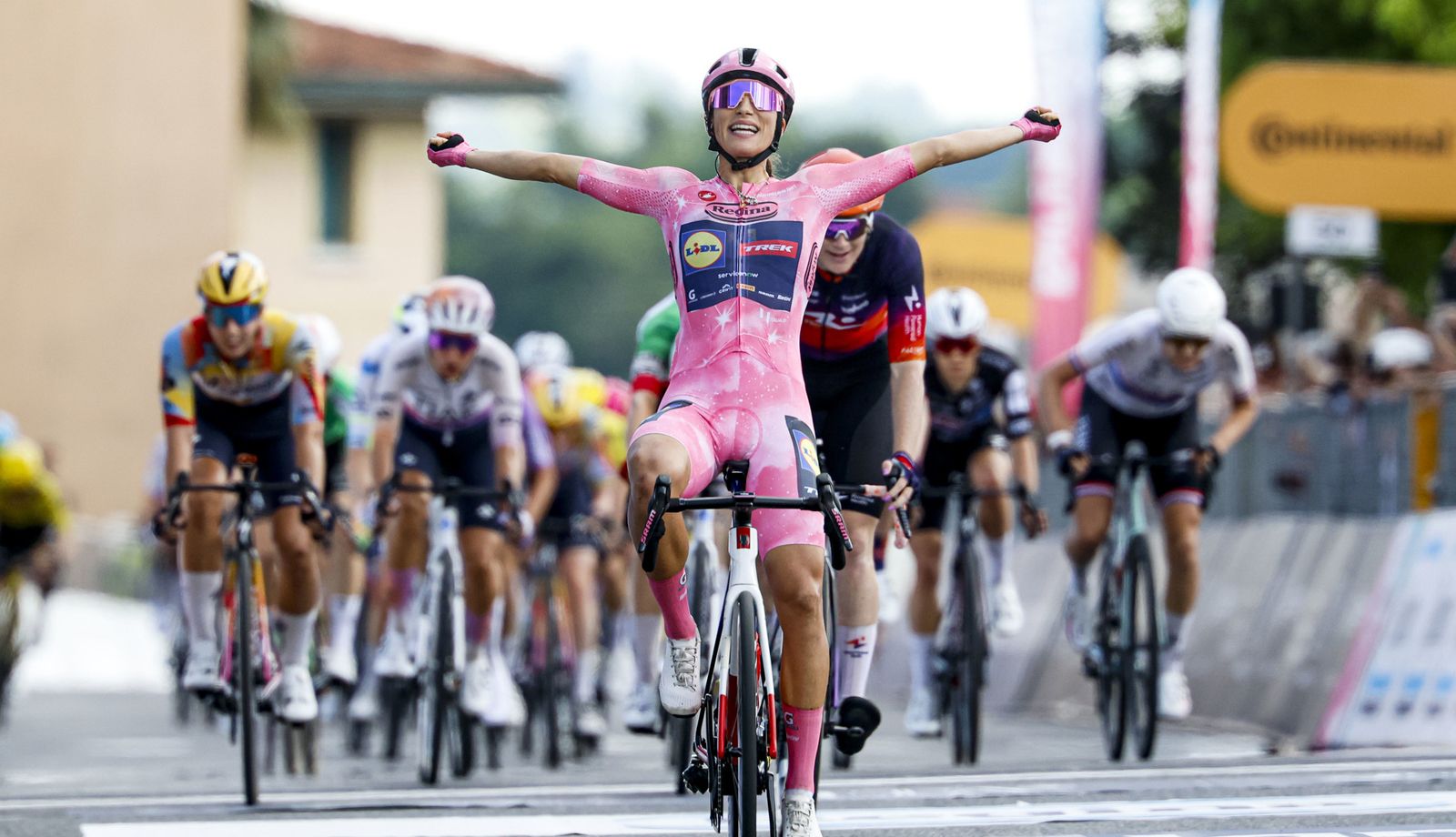 Triplete de Elisa Balsamo en el Giro