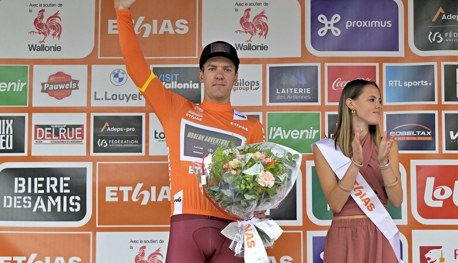 Ben Oliver conquista el Tour de Valonia tras imponerse en la última etapa