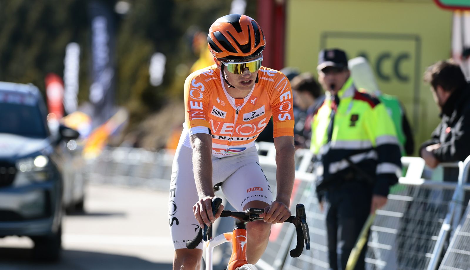 Oscar Onley, fuera del Tour de Francia por una lesión en el hombro Oscar Onley, fuera del Tour de Francia por una lesión en el hombro