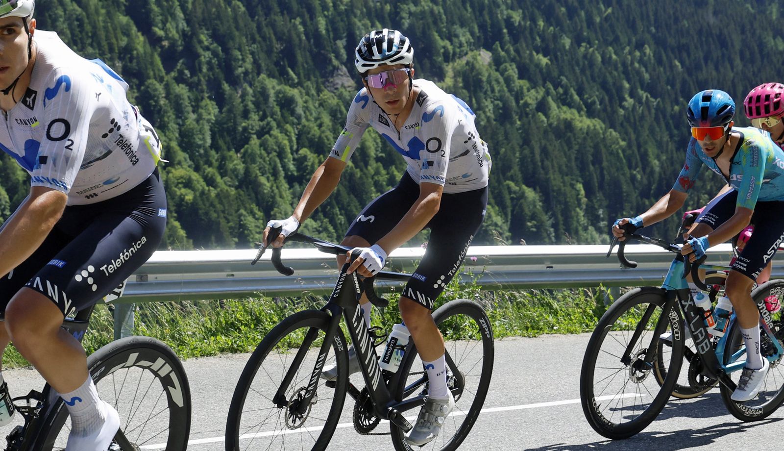 Cian Uijtdebroeks liderará al Movistar Team en el Tour de Francia