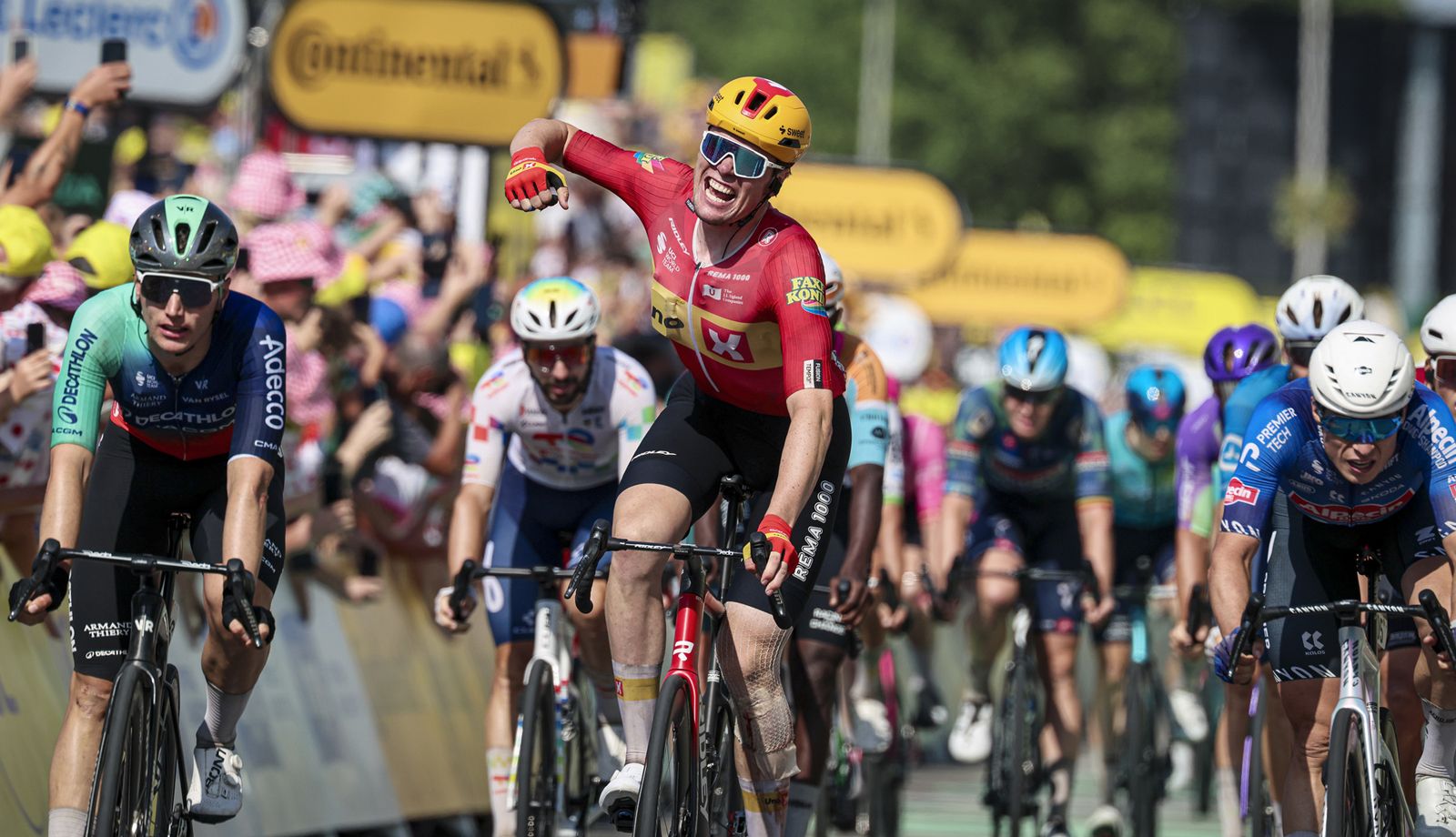 Wærenskjold sorprende al sprint en Nevers en una etapa de vértigo