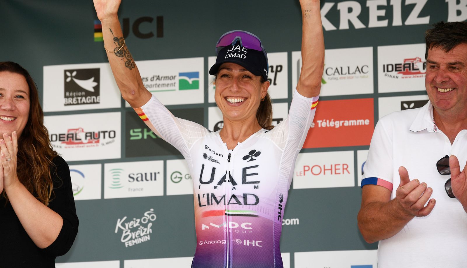 Mavi García seguirá corriendo en 2027 tras renovar con el UAE Team L'IMAD