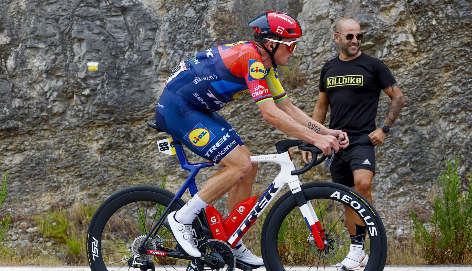 Mads Pedersen abandona La Vuelta