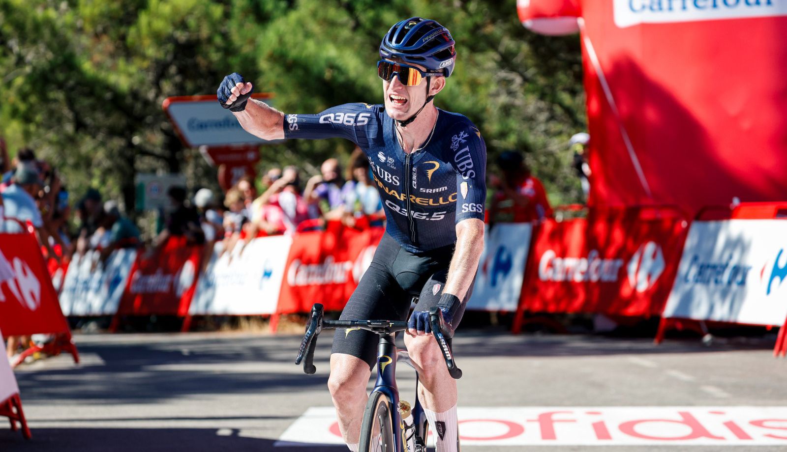Eddie Dunbar conquista Peñas Blancas Eddie Dunbar conquista Peñas Blancas