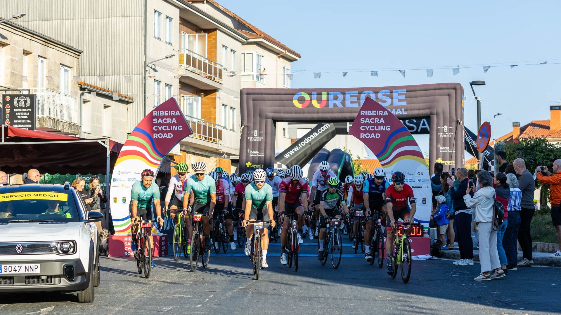 La Ribeira Sacra Cycling Road reúne a más de 300 ciclistas en su sexta edición