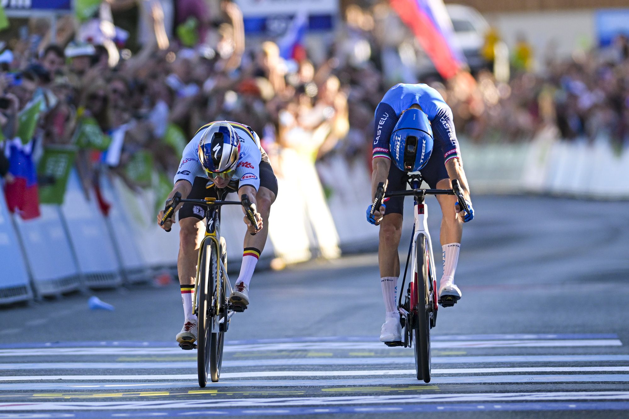 Evenepoel sobrevive a una caída y conquista Europa ante Ciccone Evenepoel sobrevive a una caída y conquista Europa ante Ciccone