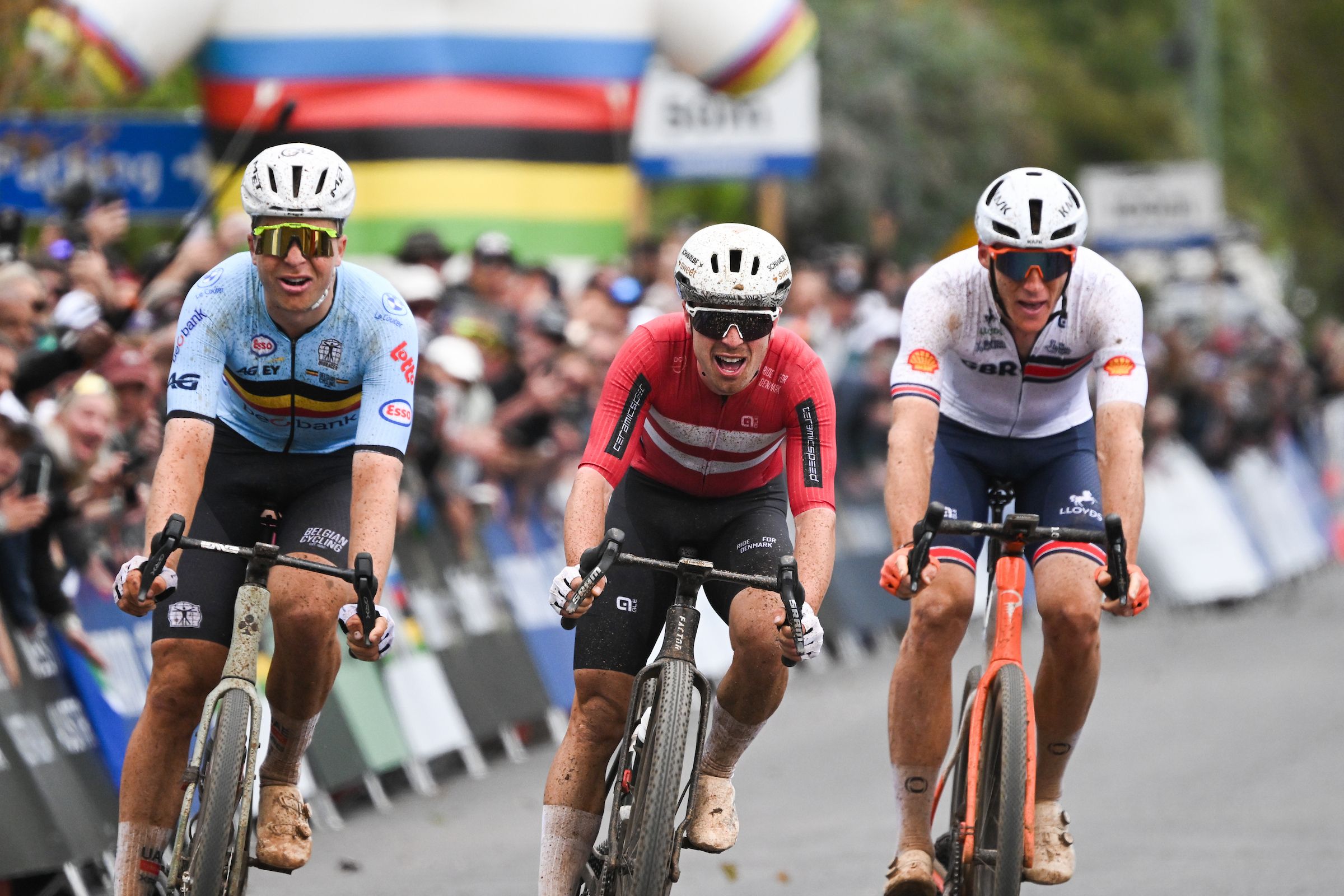 Magnus Black logra el título mundial de gravel al sprint