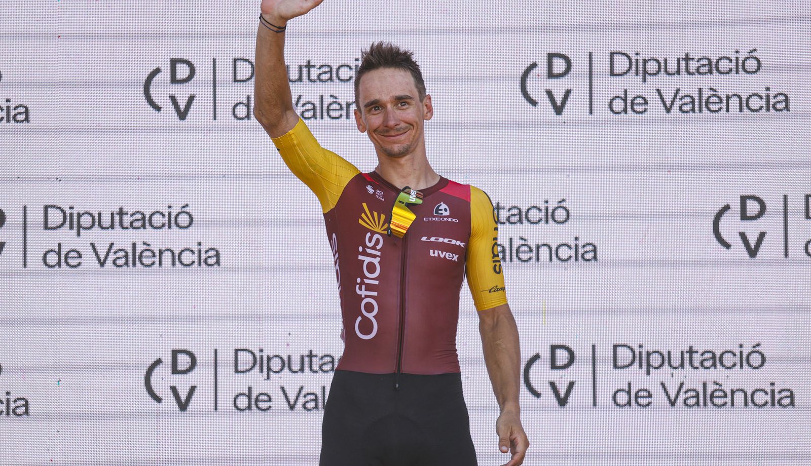 Bryan Coquard en el podio tras ganar la 8ª etapa de la pasada Vuelta a España. Foto: Luis Ángel Gómez (Sprint Cycling Agency)