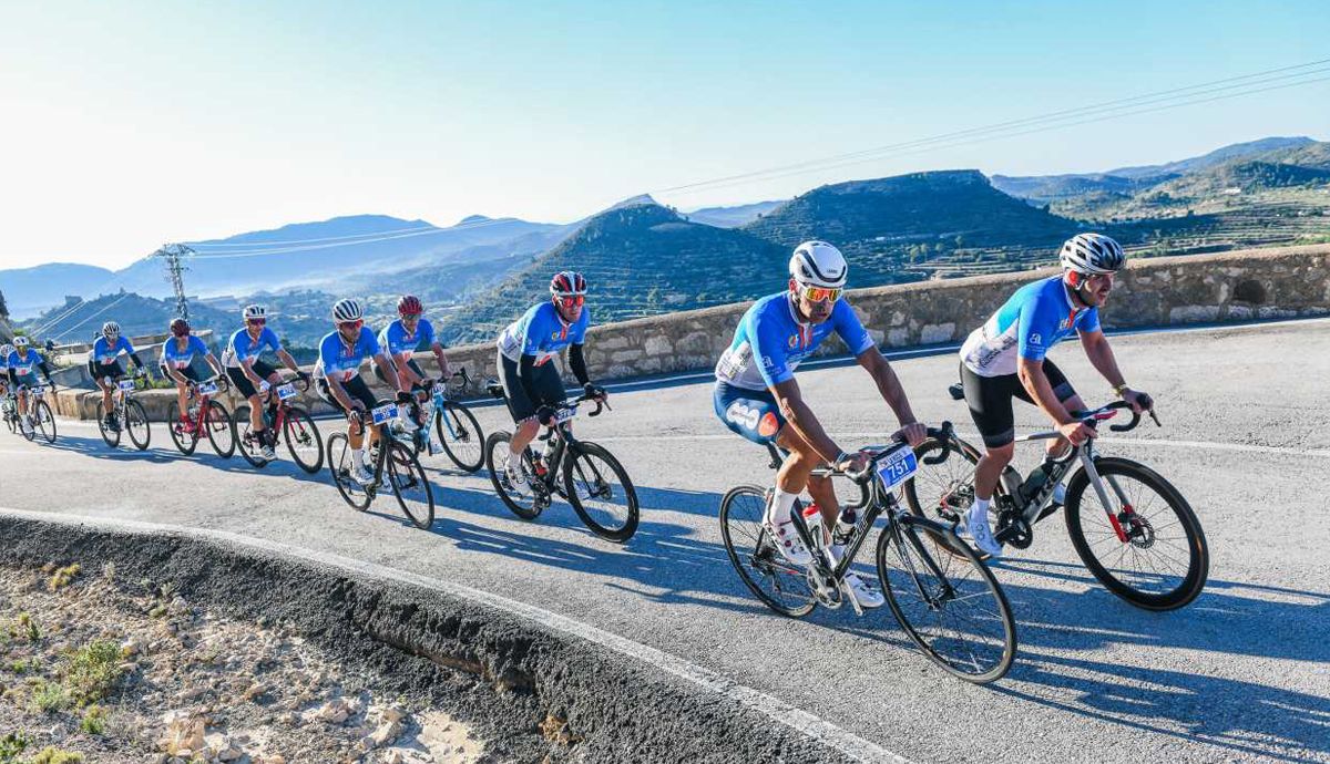 2.000 ciclistas de 30 países participarán este domingo en el III Gran Fondo de La Nucía