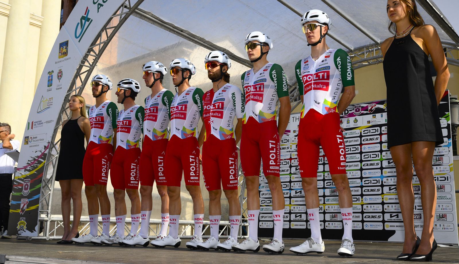 Ciclistas del Polti Visit Malta antes de la Veneto Classic 2026