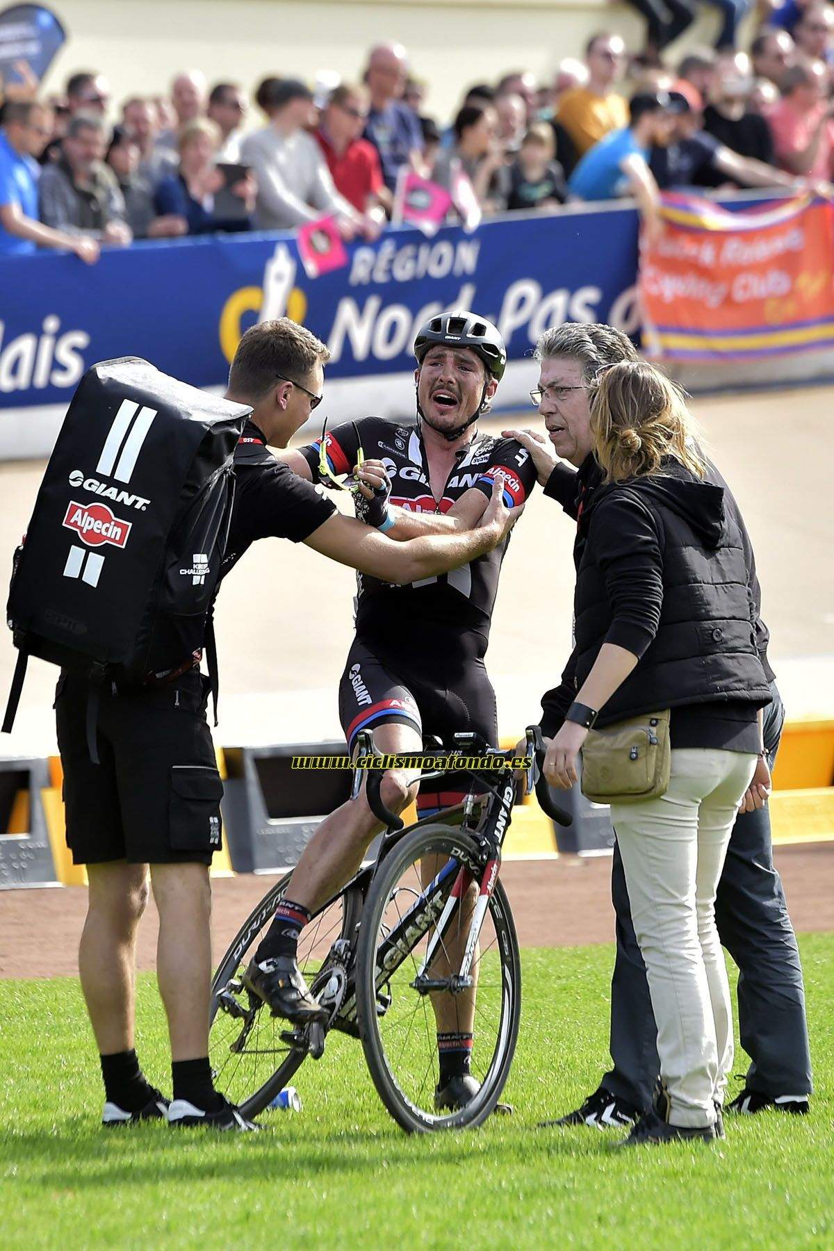 Mejores imágenes de la París-Roubaix 2015