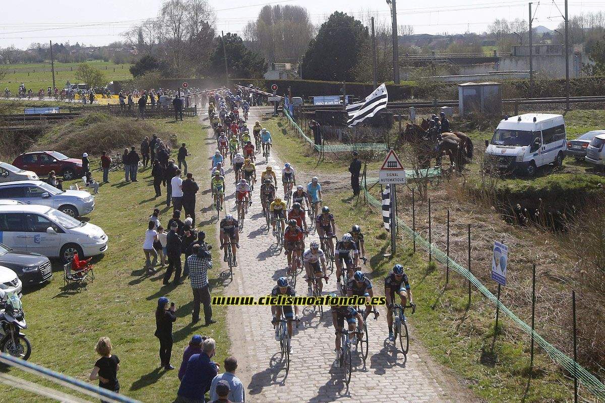 Mejores imágenes de la París-Roubaix 2015