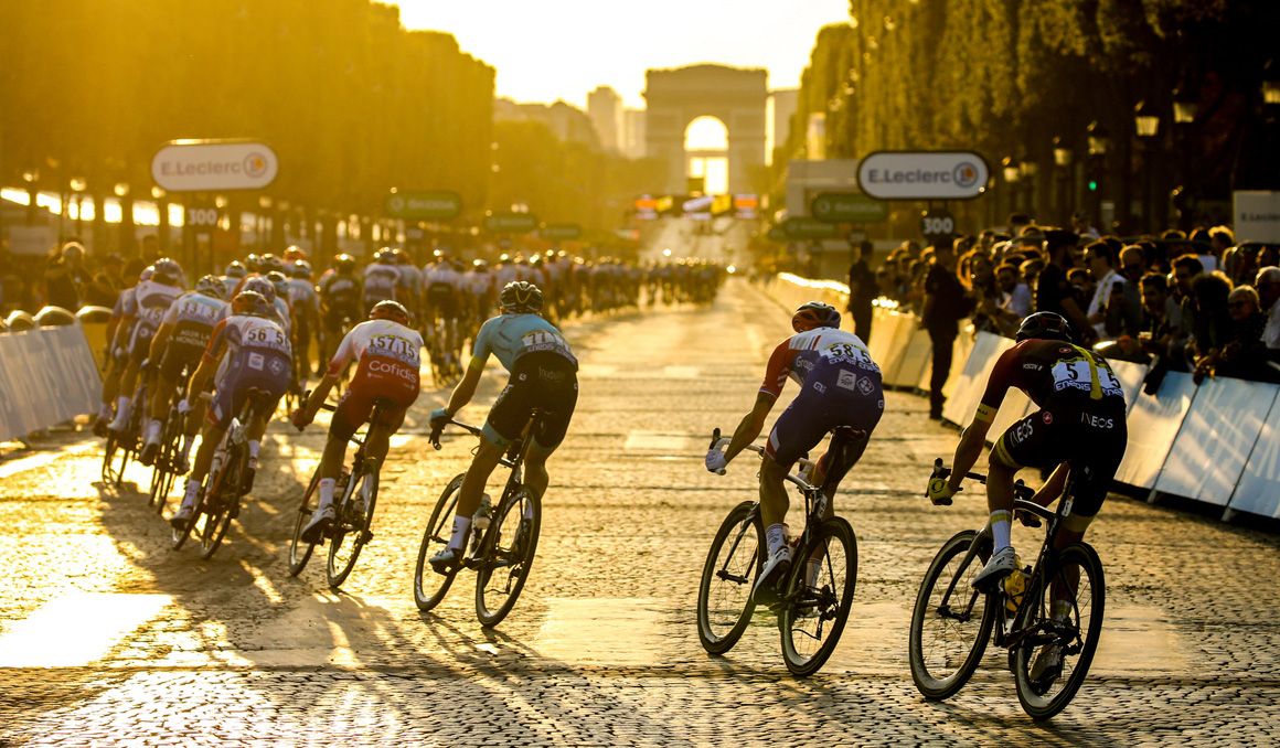 Nuevo calendario UCI: el Tour en septiembre, después el Giro y por último la Vuelta Nuevo calendario UCI: el Tour en septiembre, después el Giro y por último la Vuelta