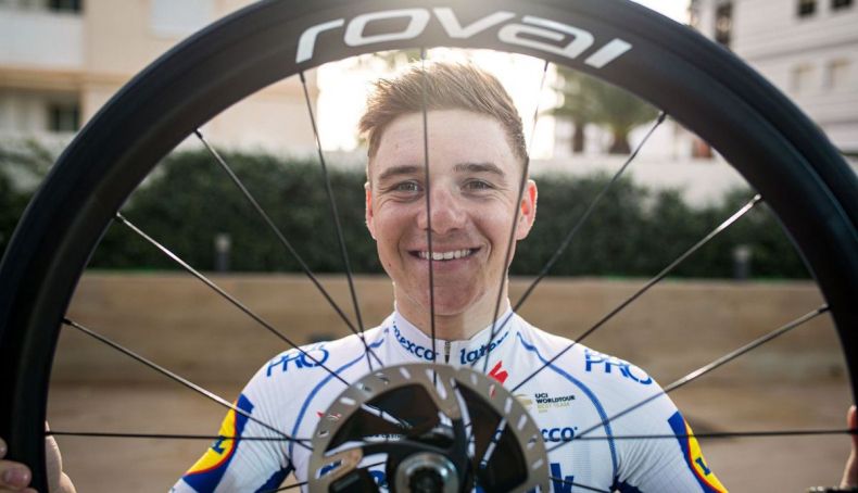 Evenepoel ruedas specialized Roval Alpinist CLX y Rapide CLX 2