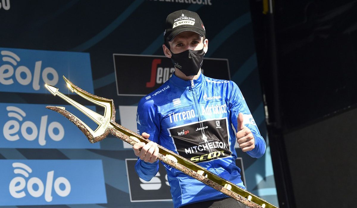 Simon Yates confirma su triunfo en la Tirreno-Adriático Simon Yates confirma su triunfo en la Tirreno-Adriático