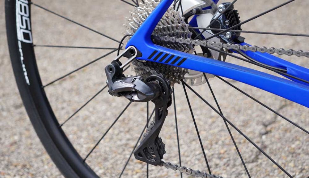 rueda detalle merida scultura endurance