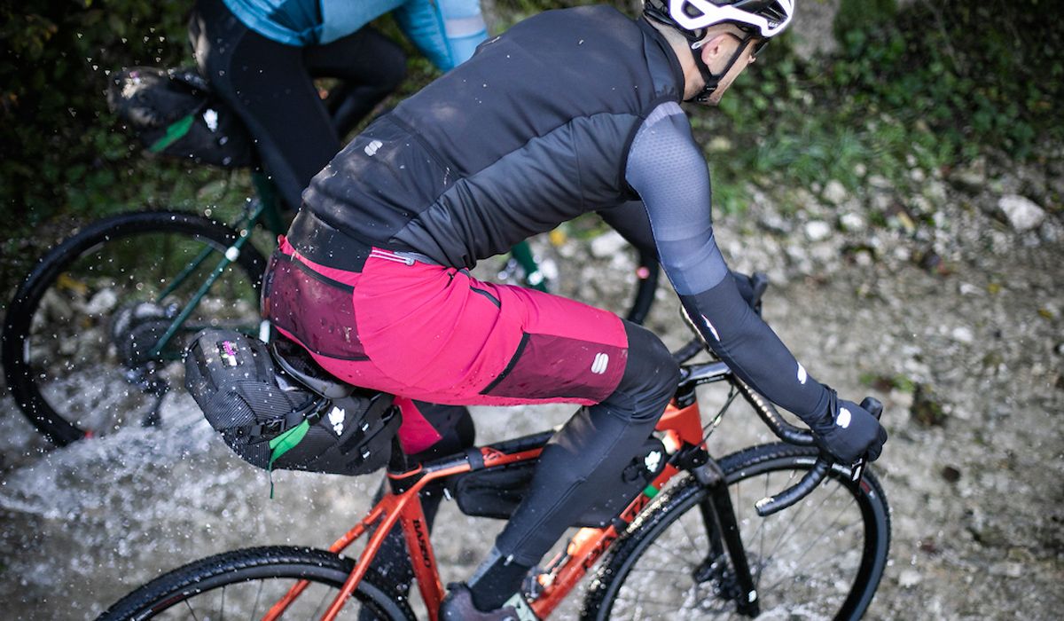Sportful presenta sus nuevas prendas Giara para gravel